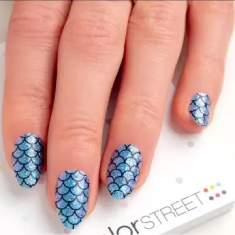 B2G1 ATLANTIS Color Street Nail Strips